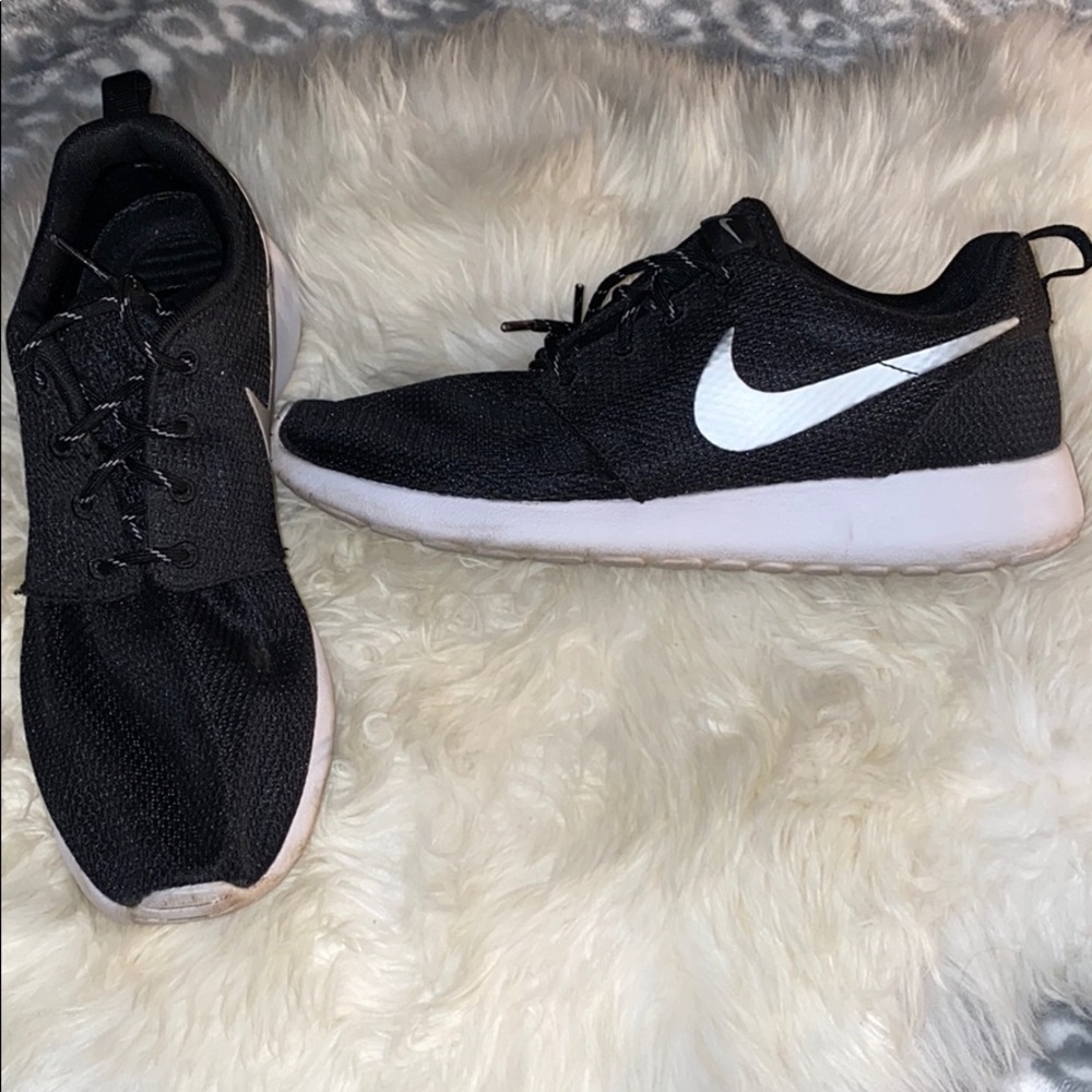 Nike Rosie 1
